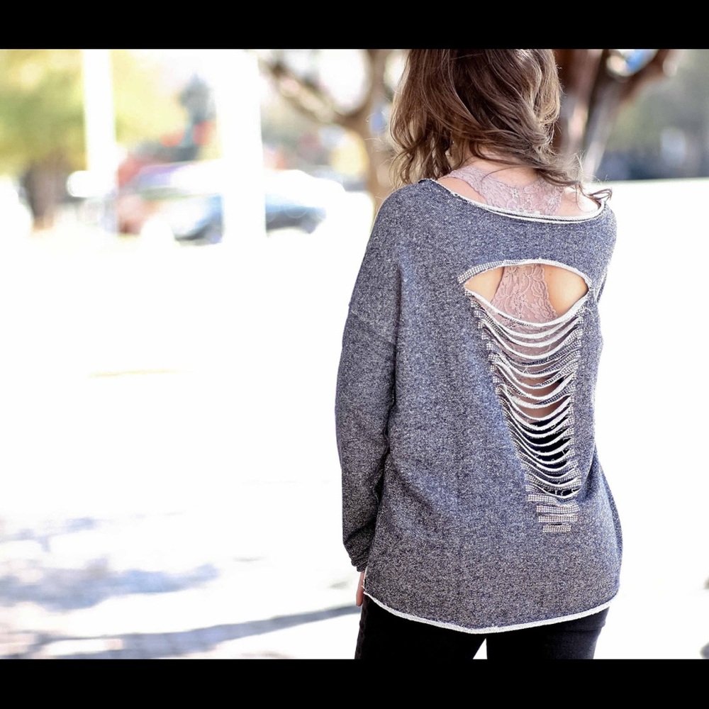 Never Miss A Beat Top